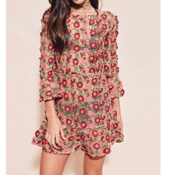 For Love And Lemons Dresses & Skirts - For Love and Lemons Amelia Dress size M